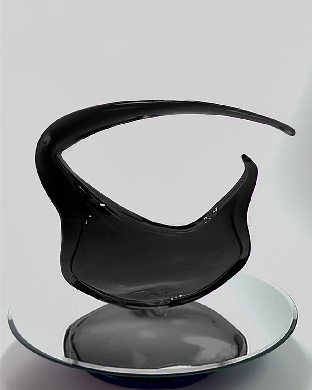 ‘Piercing Shard’ Glass Bag